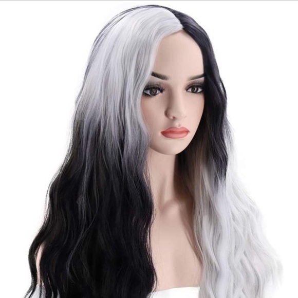 26” ?‍♀️BLACK & SILVERISH GREY SPLIT DYE WIG